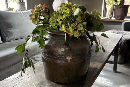 Geglazuurde pot -Luksa